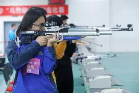 关于射击友谊赛掀起高潮，关中雷豹队逆转三湘雄狮队，高压逼抢奏功——观赏性拉满的信息